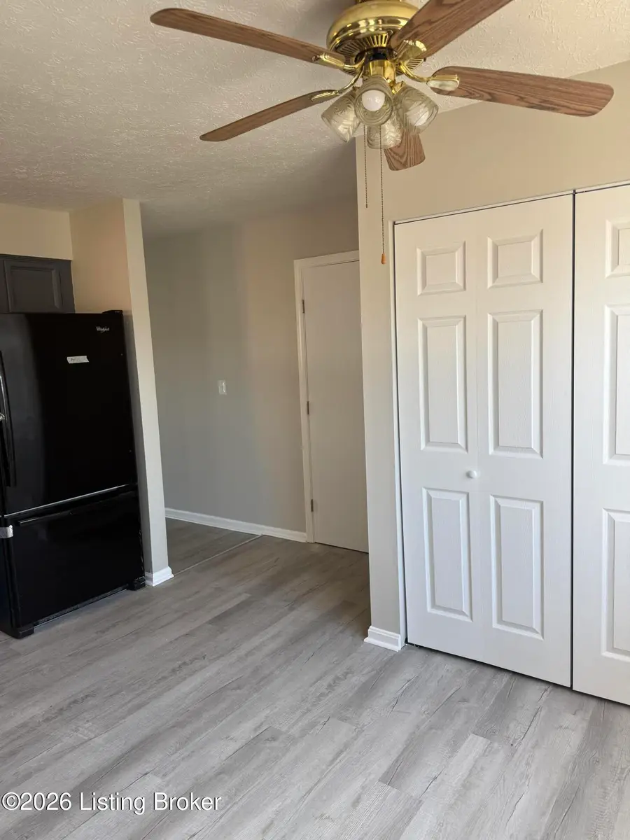 723 Overdale Dr, Louisville, KY 40229 - #3