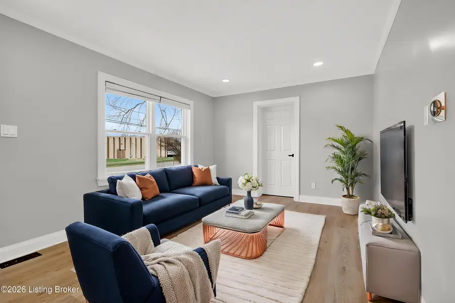 1248 Durrett Ln, Louisville, KY 40213 - #2