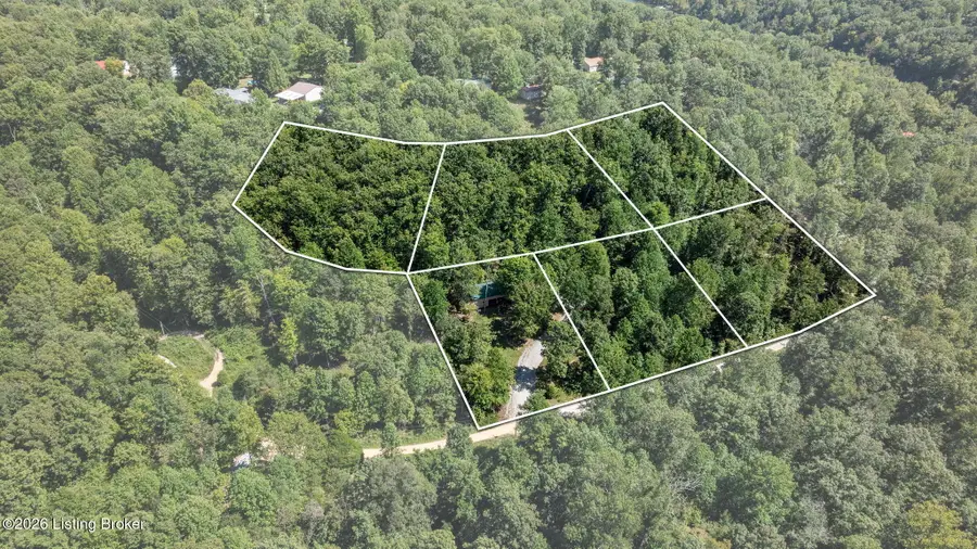 585 Trailwoods Dr, Leitchfield, KY 42754 - #2