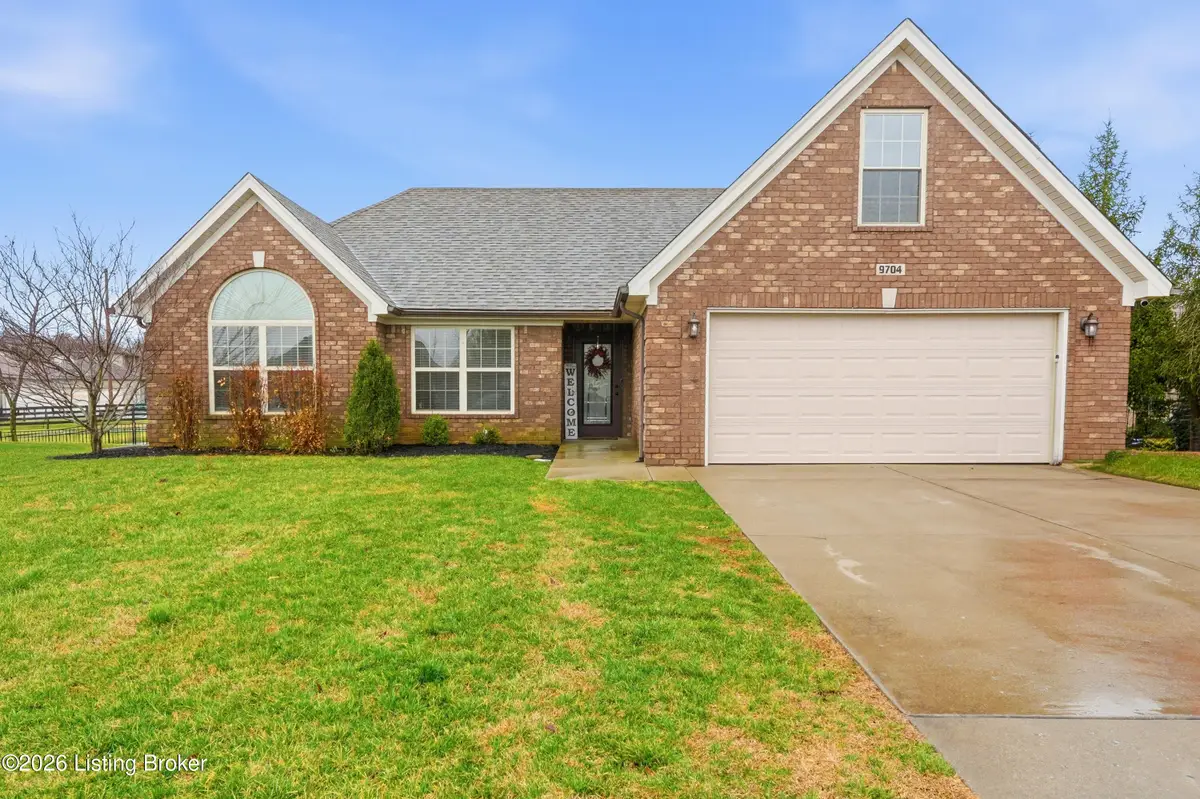 9704 Pebble Ct, Louisville, KY 40229 - #1