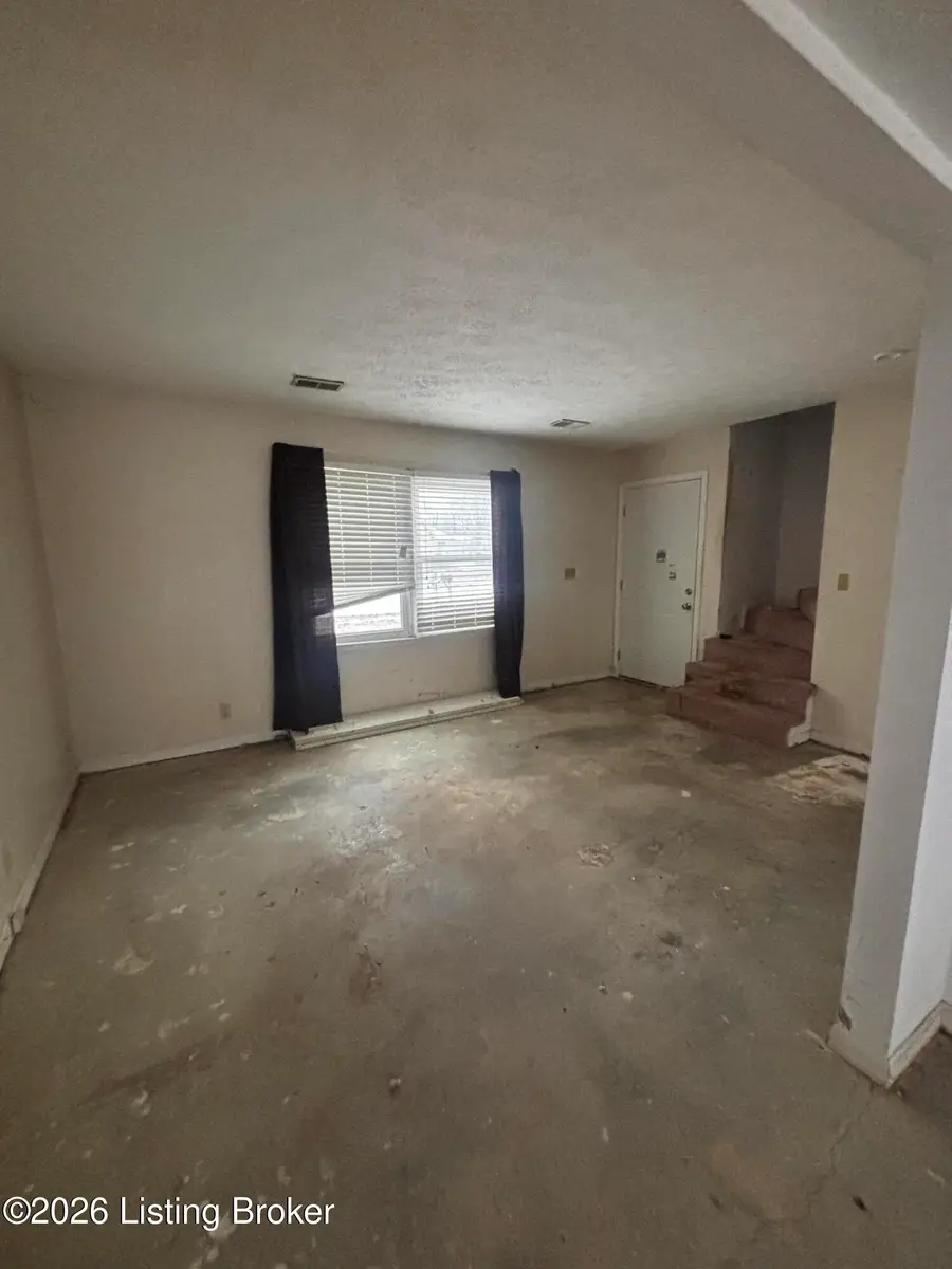 8311 Damascus Cir, Louisville, KY 40228 - #3