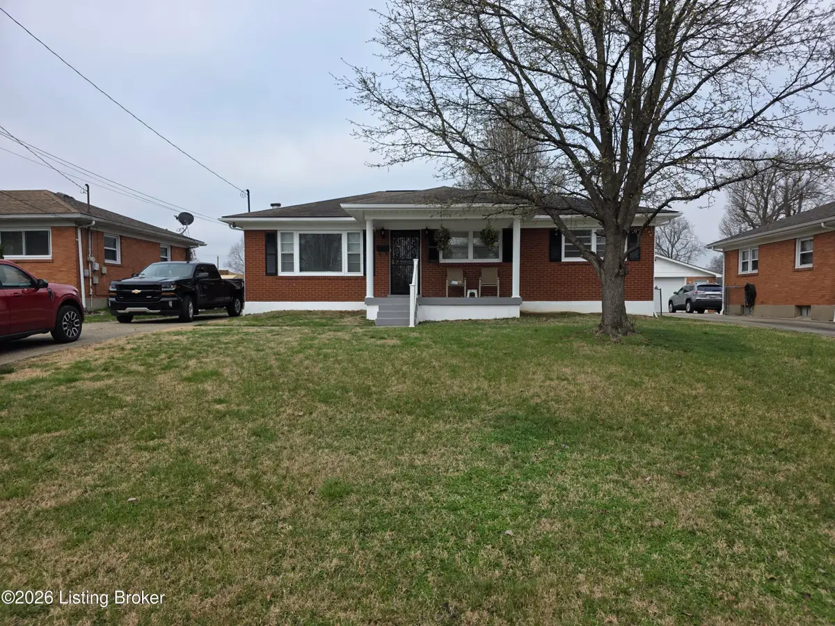 4908 Swaps Ln, Louisville, KY 40216 - #1