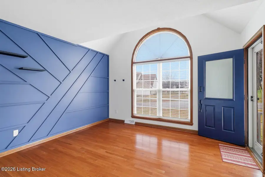 1905 Lakewood Dr, Elizabethtown, KY 42701 - #2