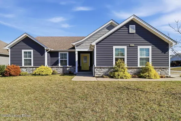 10917 Hidden Trail Ct, Louisville, KY 40229