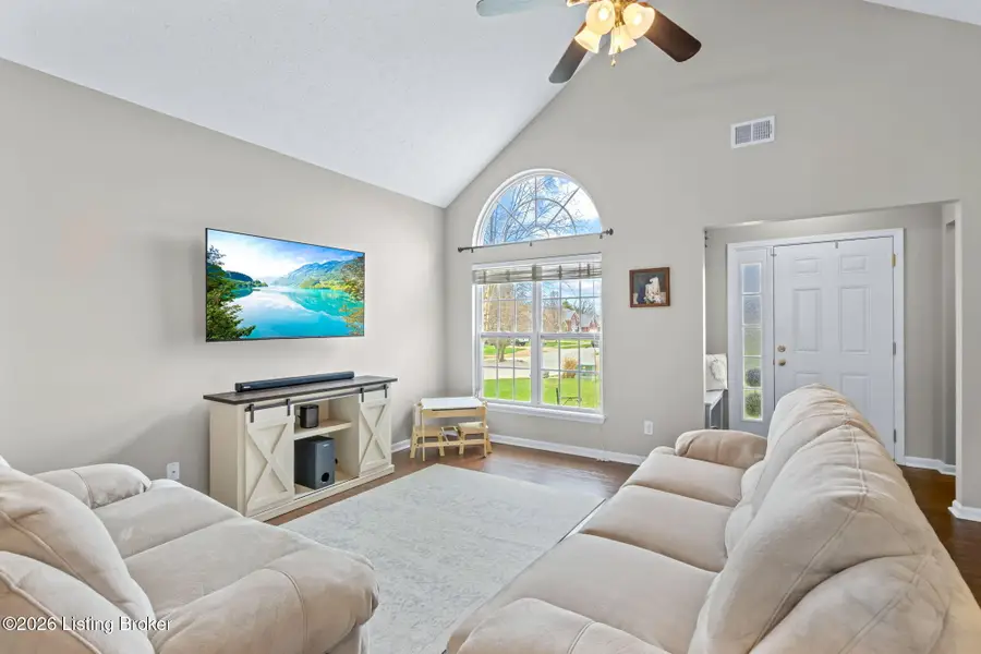 279 Hill Terrace Dr, Mount Washington, KY 40047 - #2