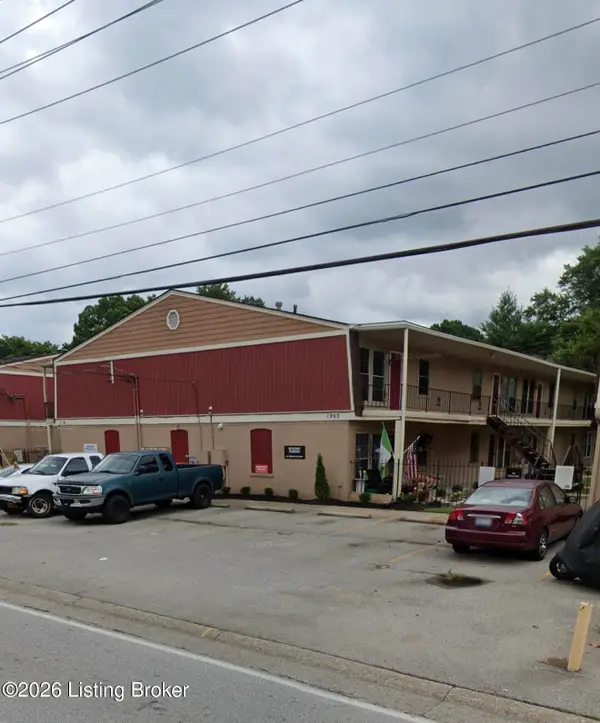 1962 Goldsmith Ln #APT 3, Louisville, KY 40218