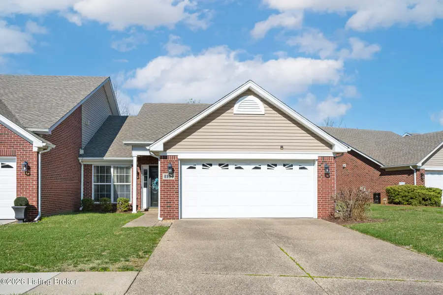 8904 Stony Falls Way, Jeffersontown, KY 40299 - #2