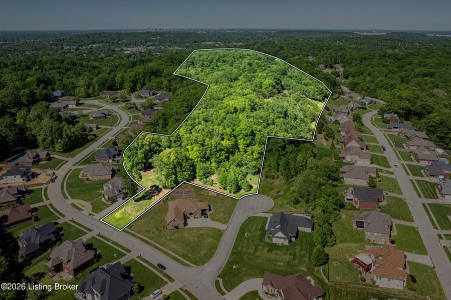 000 Hardwood Forest Dr, Louisville, KY 40214 - #3