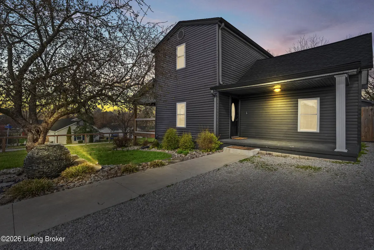 211 Maple St, Lebanon Junction, KY 40150 - #1