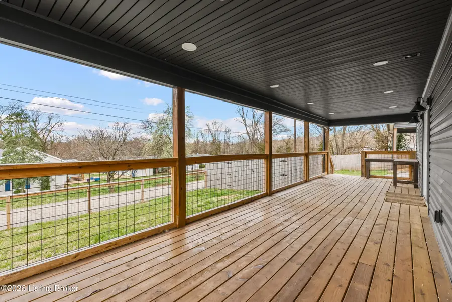 211 Maple St, Lebanon Junction, KY 40150 - #3