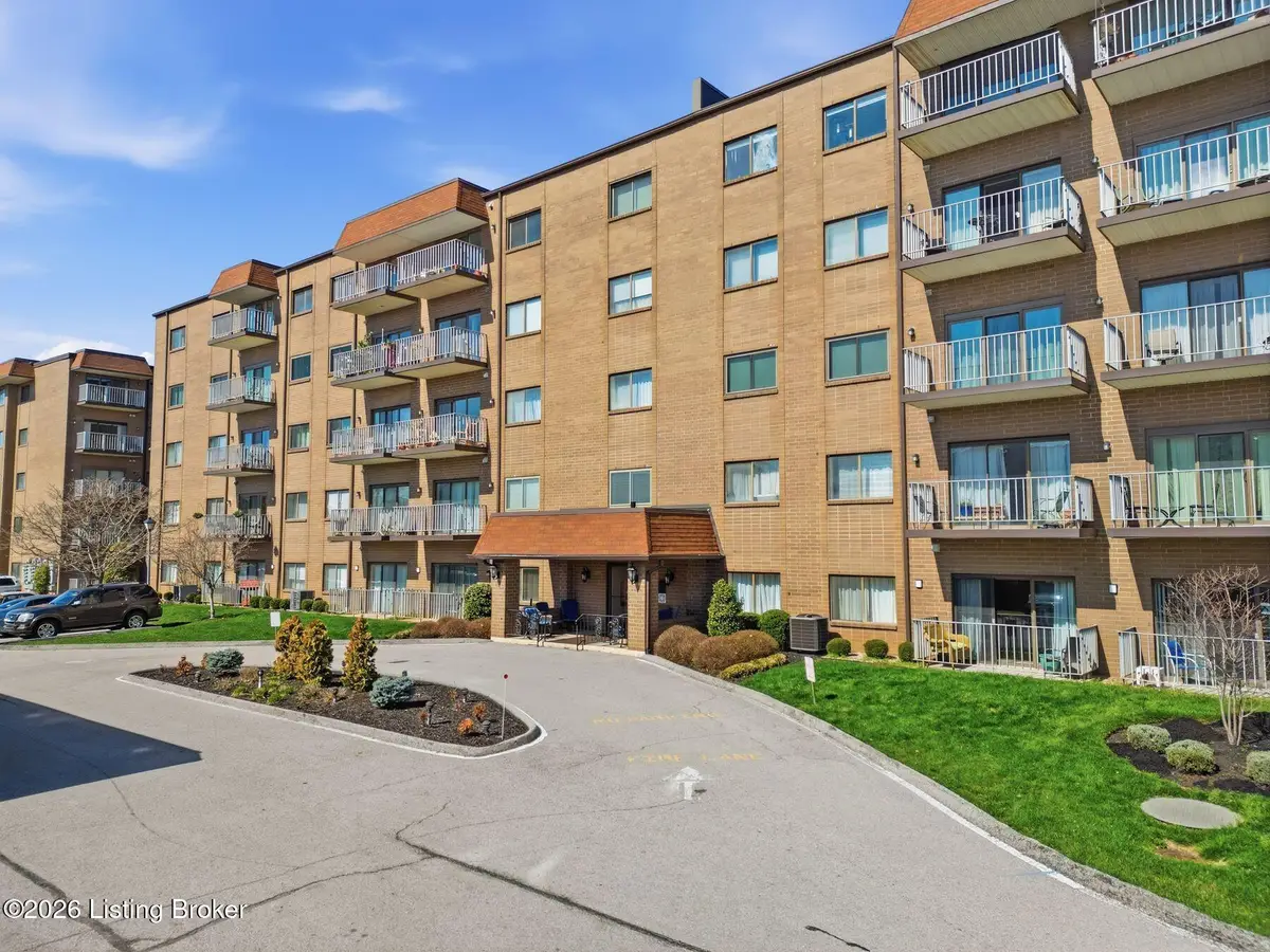 3030 Breckenridge Ln #118, Louisville, KY 40220 - #1
