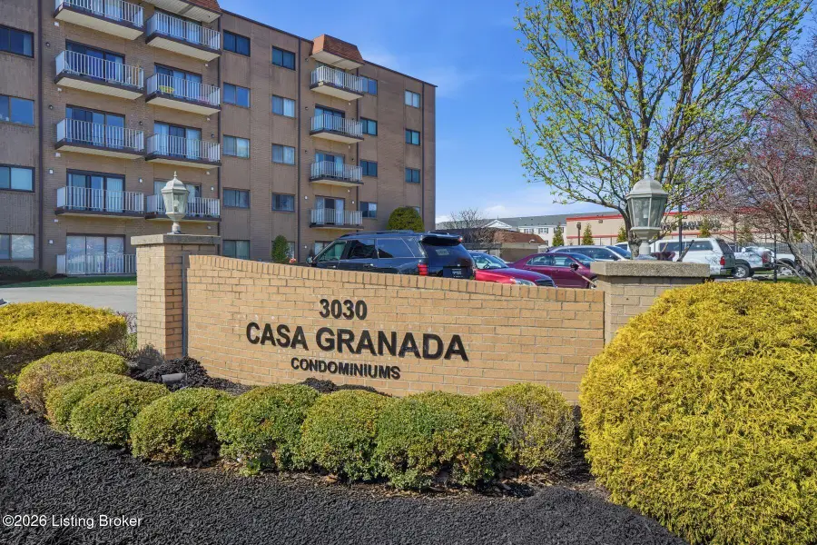 3030 Breckenridge Ln #118, Louisville, KY 40220 - #2