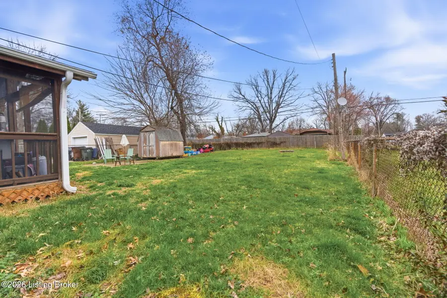 617 Marquette Dr, Louisville, KY 40222 - #3