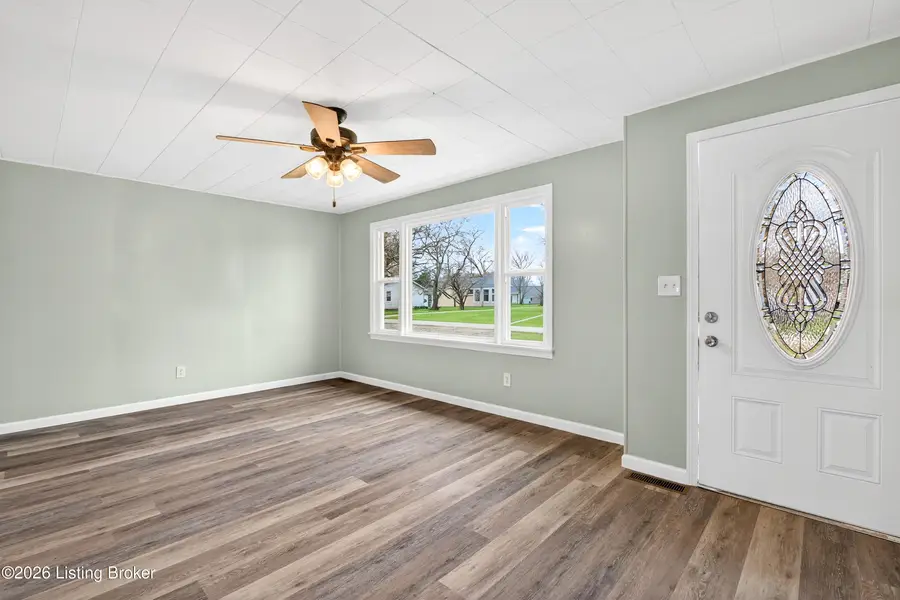 213 Odell Ct, Taylorsville, KY 40071 - #2