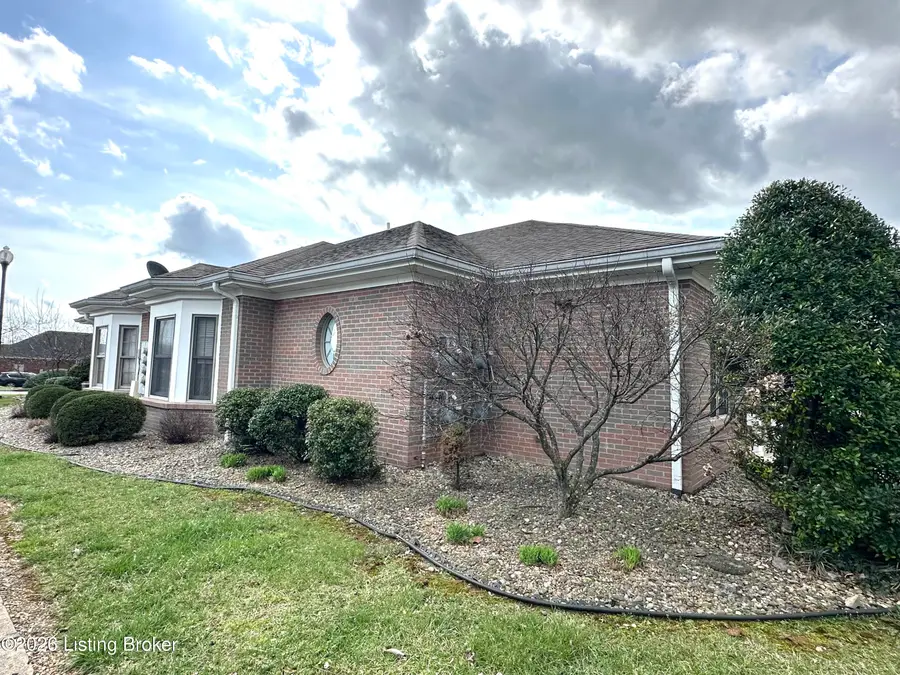 105 Floyd Ct, Bardstown, KY 40004 - #2
