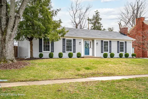 1925 Arboro Pl, Louisville, KY 40220