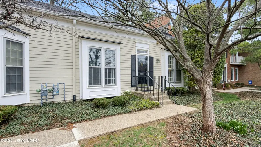 3607 Brownsboro Rd #13, Louisville, KY 40207 - #2