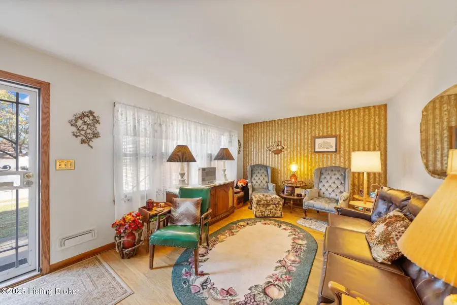 3019 Mcmahan Blvd, Louisville, KY 40220 - #2