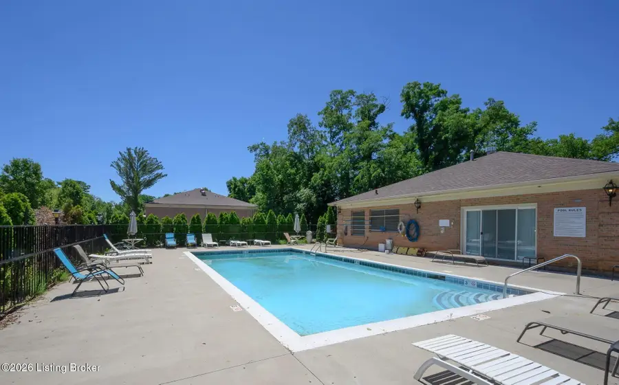 411 Highwood Dr, Louisville, KY 40206 - #3