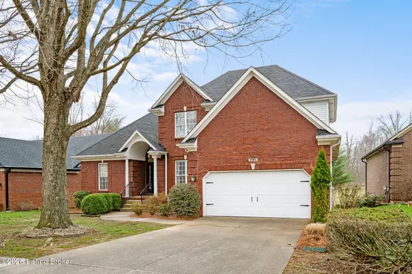 3125 Indian Lake Dr, Louisville, KY 40241