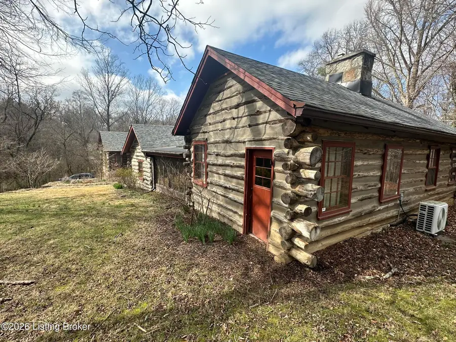 2515 Woodside Rd, Louisville, KY 40207 - #3