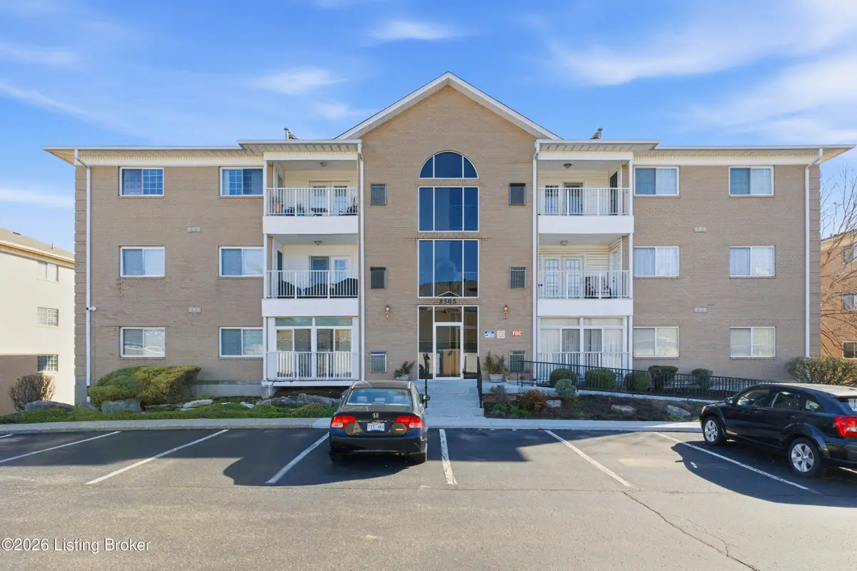 8505 Atrium Dr #103, Louisville, KY 40220 - #1