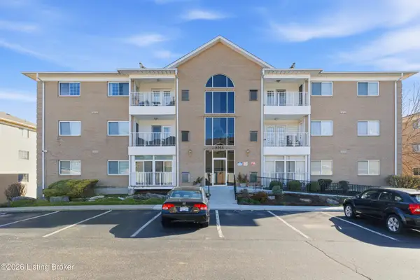 8505 Atrium Dr #103, Louisville, KY 40220