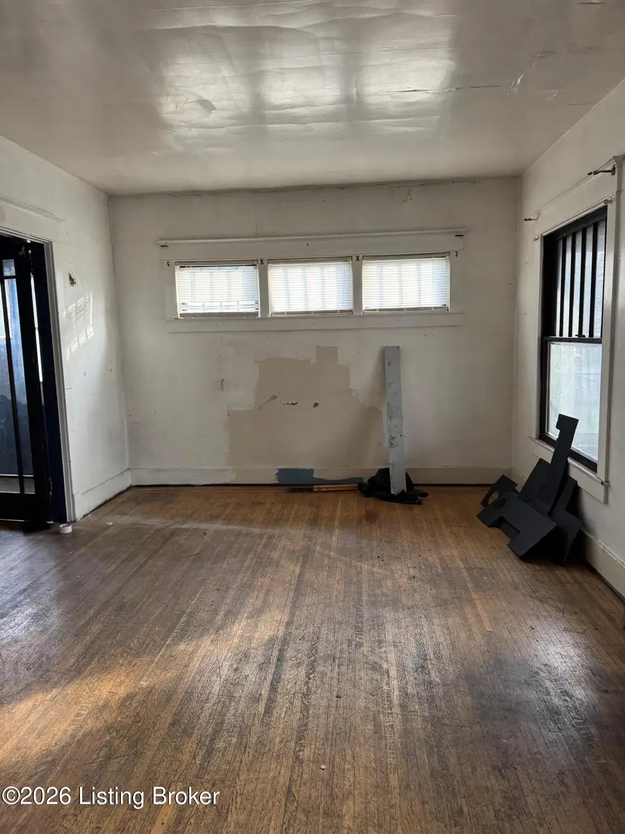 407 N 26th St, Louisville, KY 40212 - #3