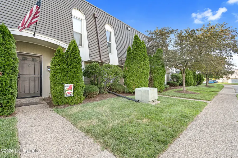 602 La Fontenay Ct, Louisville, KY 40223 - #3