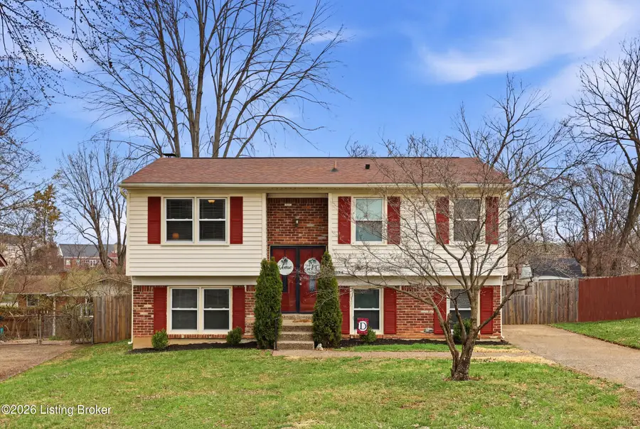 8814 High Point Cir, Louisville, KY 40299 - #2