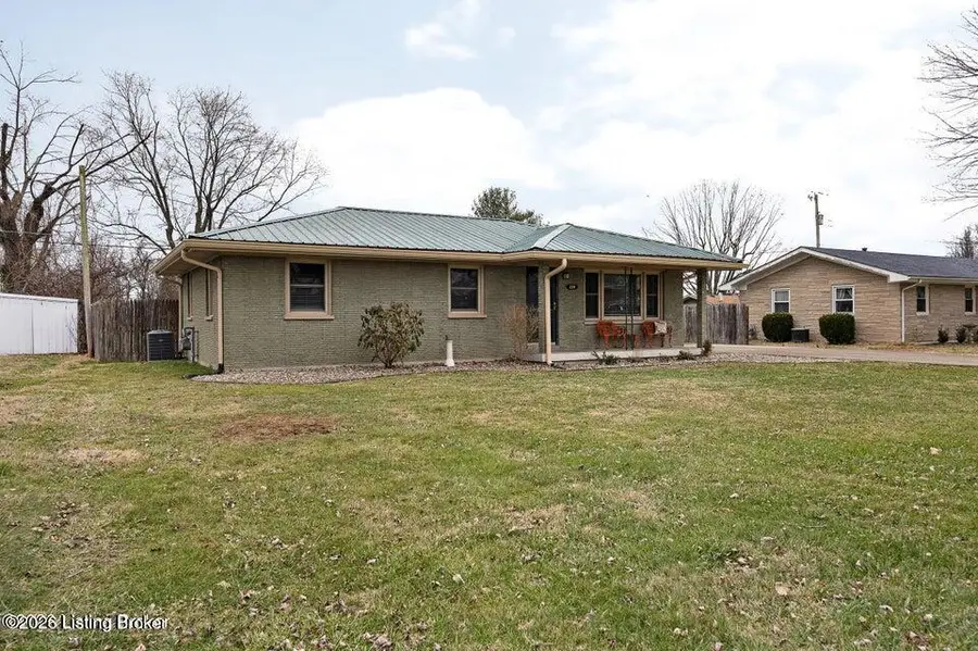 229 Douglas Ln, Shepherdsville, KY 40165 - #2