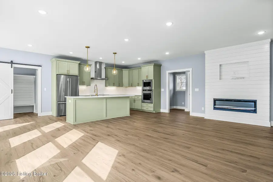 1100 Silvercrest Ln, Louisville, KY 40223 - #3