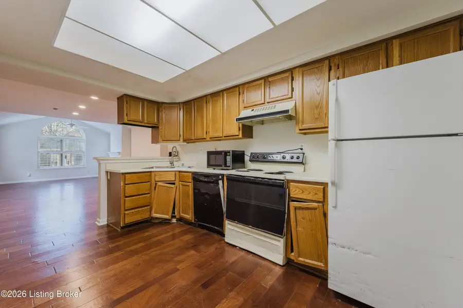 10305 Parkstone Dr, Louisville, KY 40241 - #3