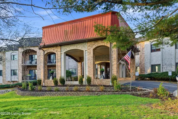 5800 Coach Gate Wynde #APT 308, Louisville, KY 40207