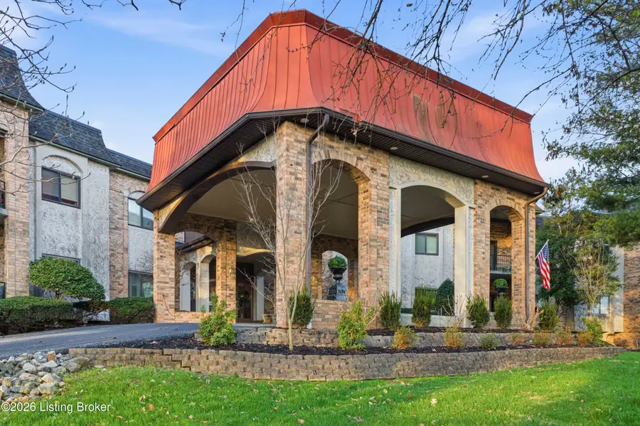 5800 Coach Gate Wynde #APT 308, Louisville, KY 40207 - #2