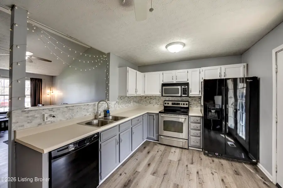 1300 Keane Ave, La Grange, KY 40031 - #3