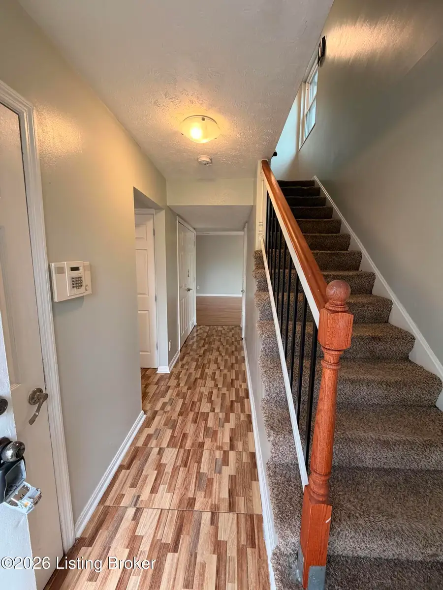 11403 N Tazwell Dr, Louisville, KY 40241 - #2