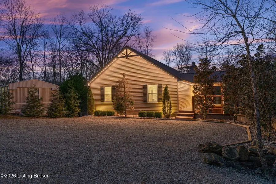 102 Whipperwill Dr, Clarkson, KY 42726 - #3