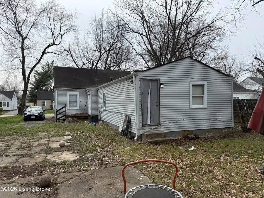 1721 Model Rd, Louisville, KY 40216 - #2