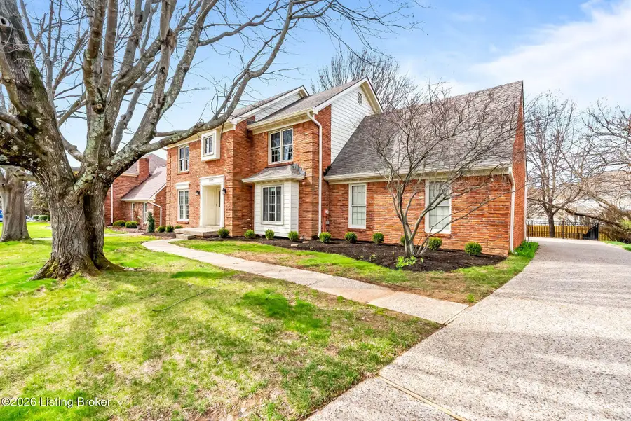 9805 Melissa Dr, Louisville, KY 40223 - #2