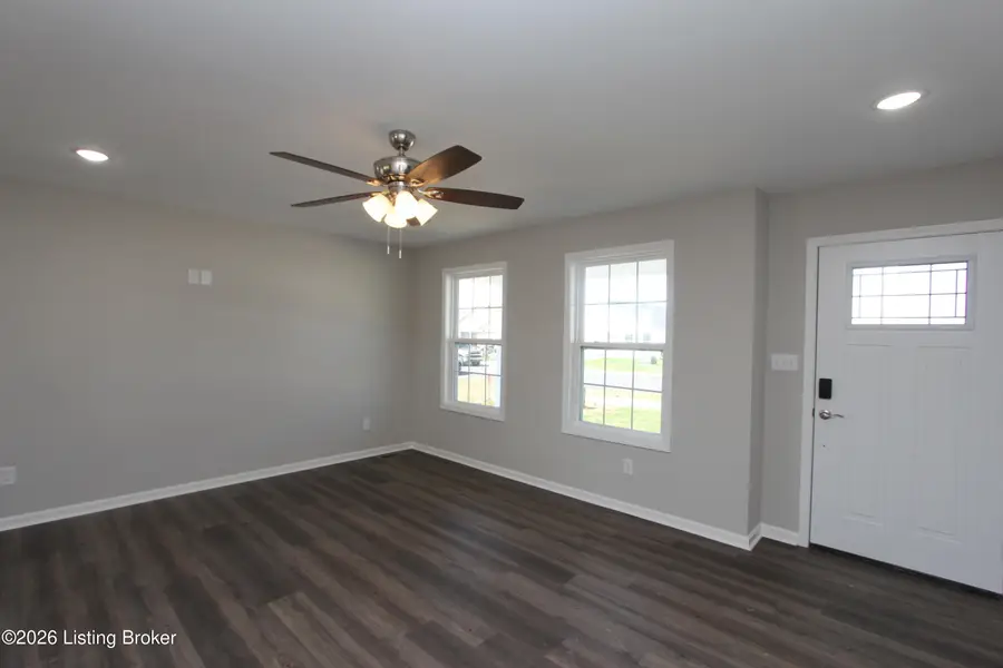 202 Charles Carr Dr, Harrodsburg, KY 40330 - #2