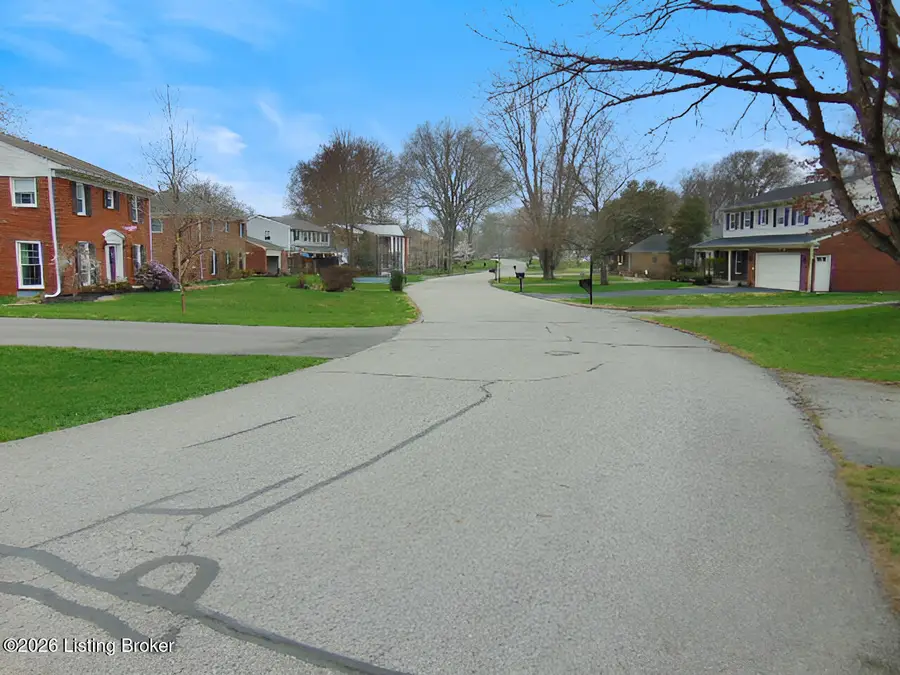 4005 Ashridge Dr, Louisville, KY 40241 - #2