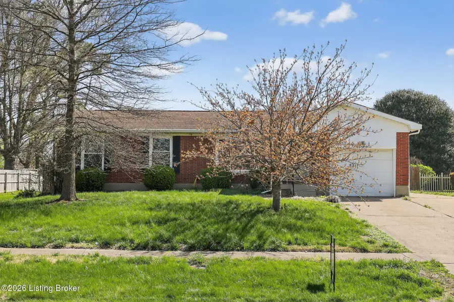 8811 Cottingham Way, Louisville, KY 40258 - #2