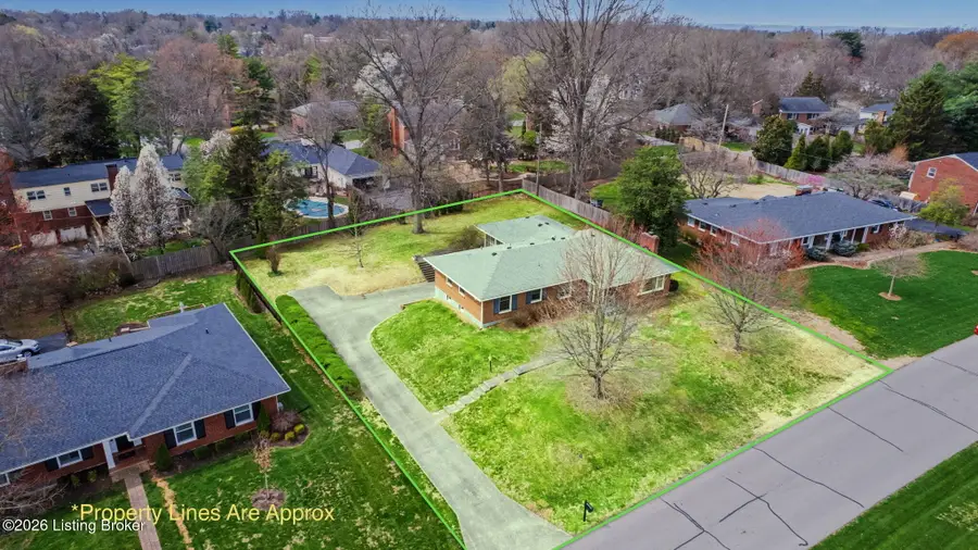 2202 Northfield Dr, Northfield, KY 40222 - #3