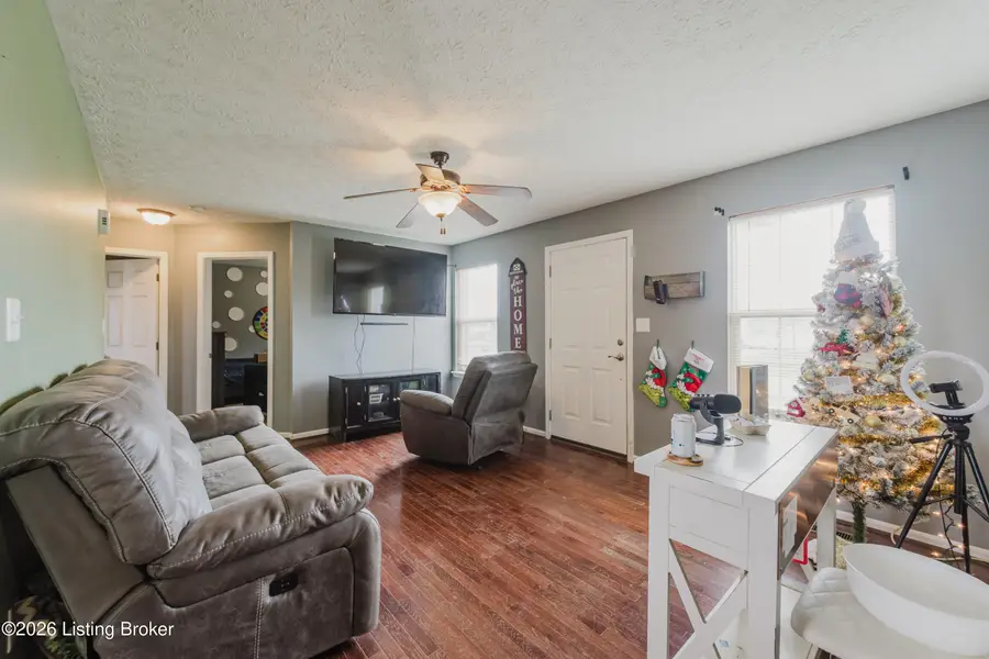 178 Wooded Oak Ct, Shepherdsville, KY 40165 - #3