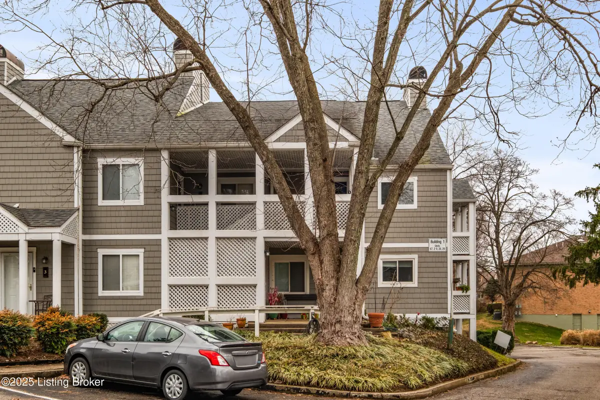 2 Lake Ave, Louisville, KY 40206 - #1