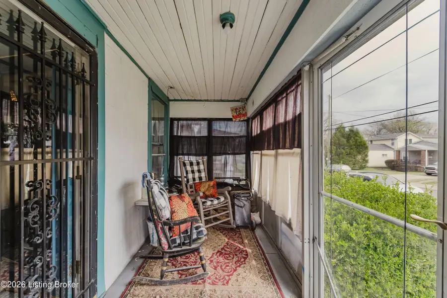 619 Rawlings St, Louisville, KY 40217 - #2