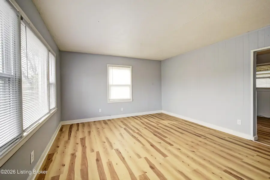 9218 Cavalcade Ave, Louisville, KY 40272 - #2