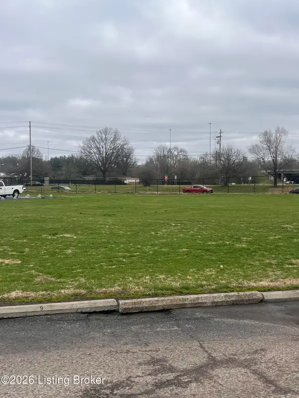 1700 Sanders Ln, Louisville, KY 40216