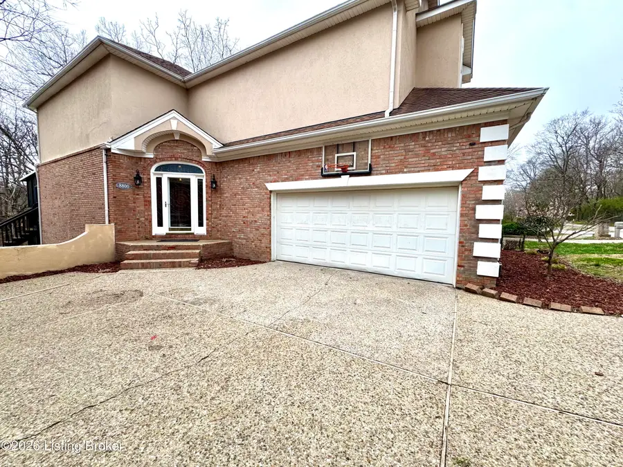 8800 Wooded Trail Ct, Louisville, KY 40220 - #2